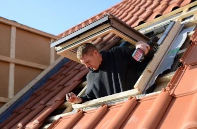 Pose de fenêtres de toit Velux à Grust